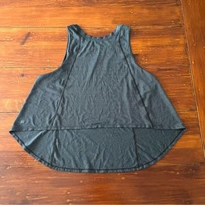 Lululemon Size 6 To The Beat Tank in Heathered Black High Low Tank Top